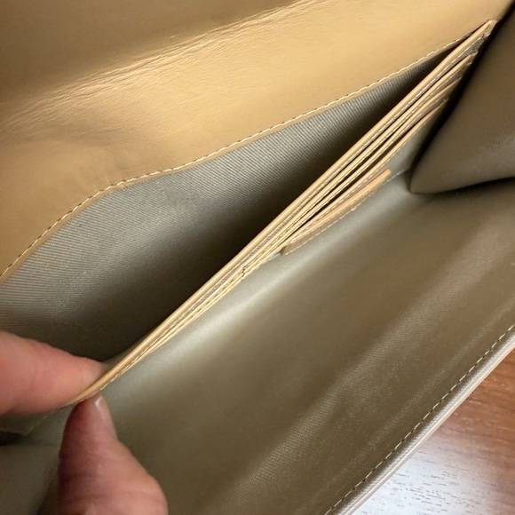 Halogen Tan Crossbody Clutch With Silver Chain EUC - Picture 10 of 12